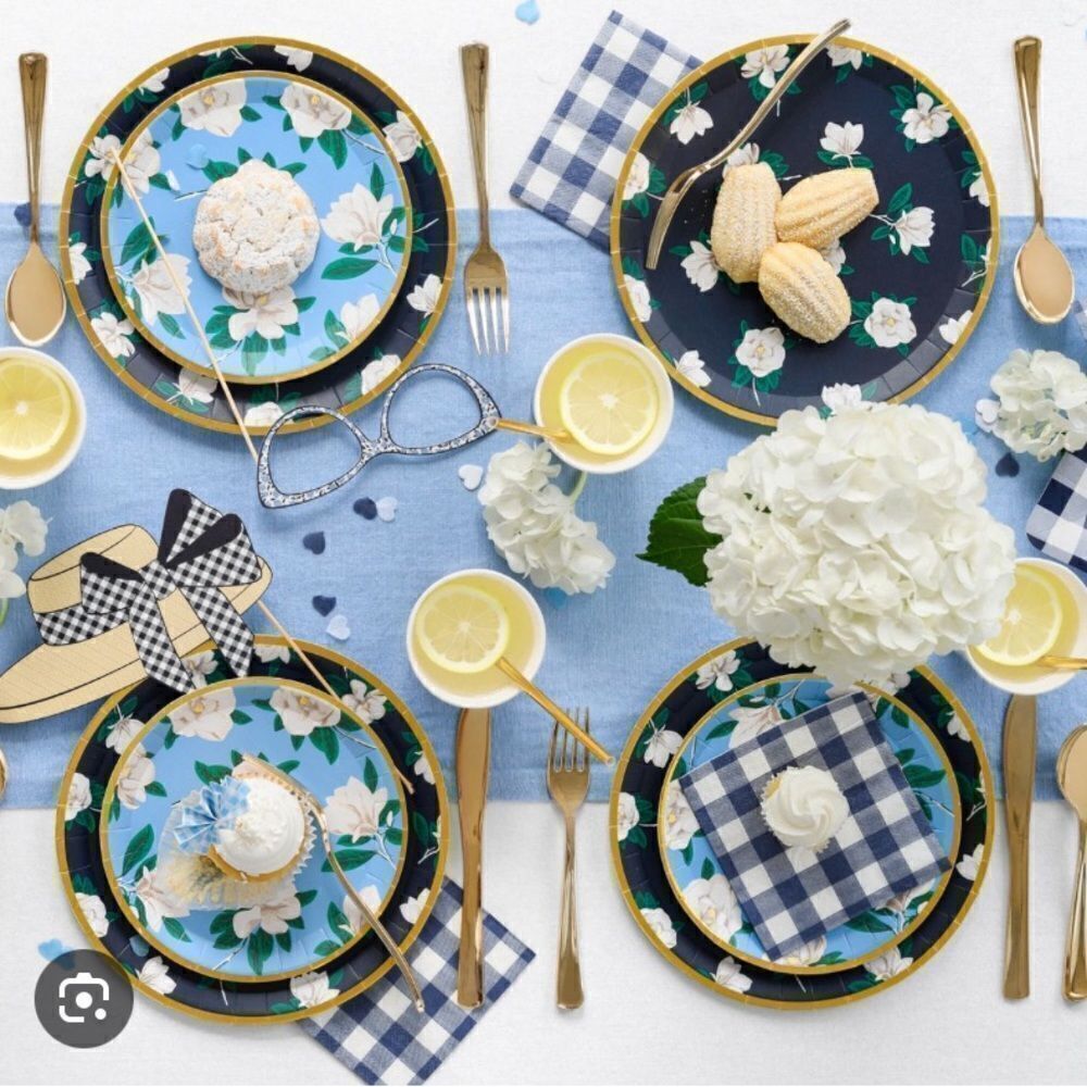 Draper James Paper plates and napkins all new